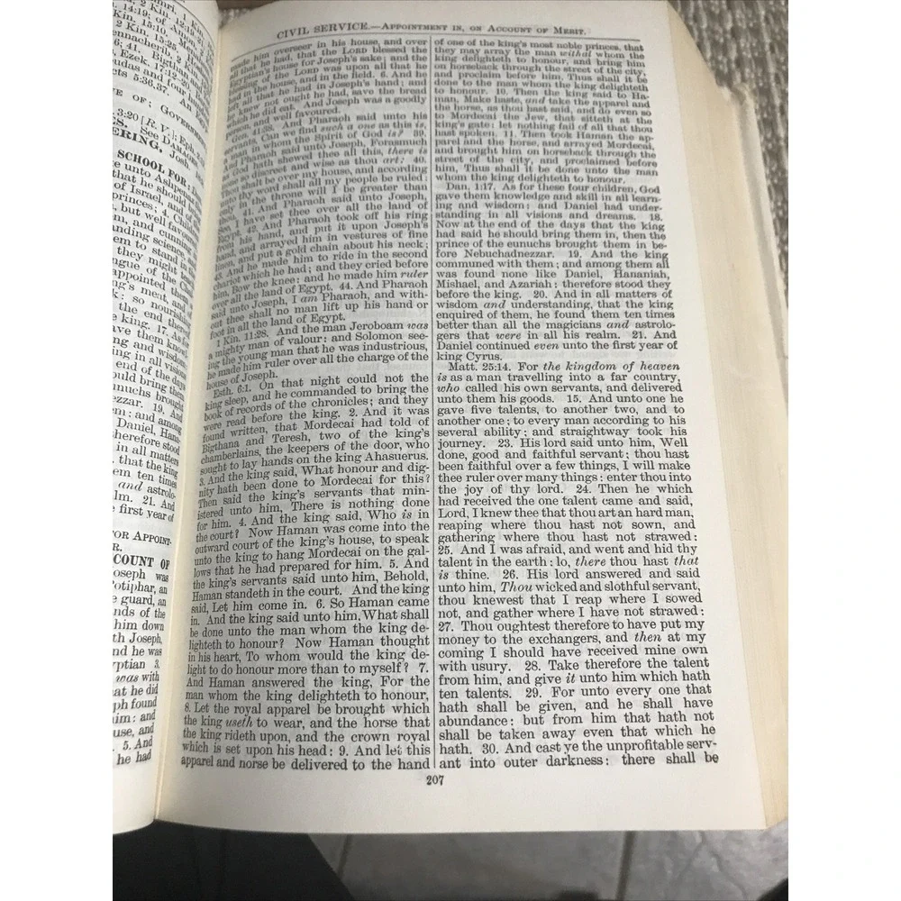 Nave's Topical Bible By‎ Orville J Nave